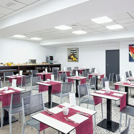 Hotell Zentral Parque 3*