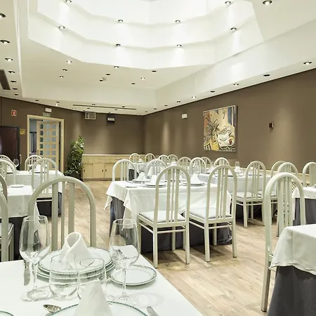 Hotell Zentral Parque 3*